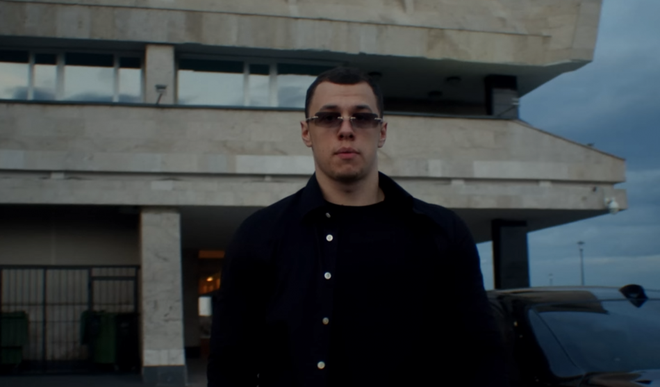 Рэпер Макан проходит службу в «Витязе» Росгвардии и сталкивается с трудностями адаптации